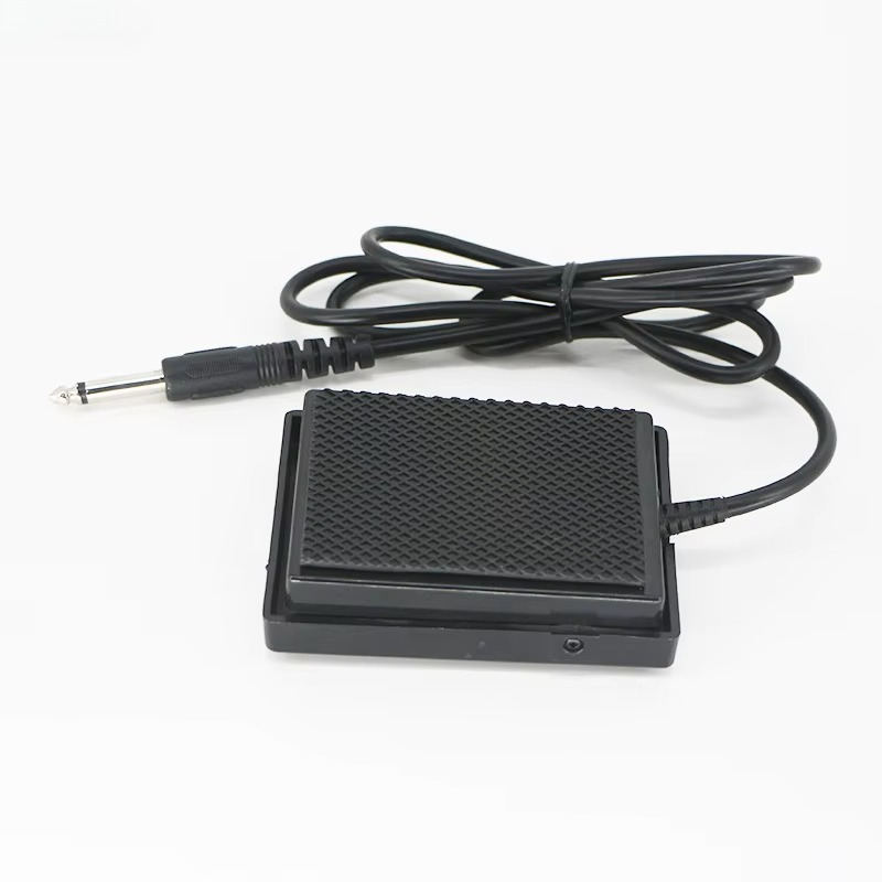 Musical Instrument Synthesizer - Uniwersalny pedał TB200/Piano Sustain do syntezatora